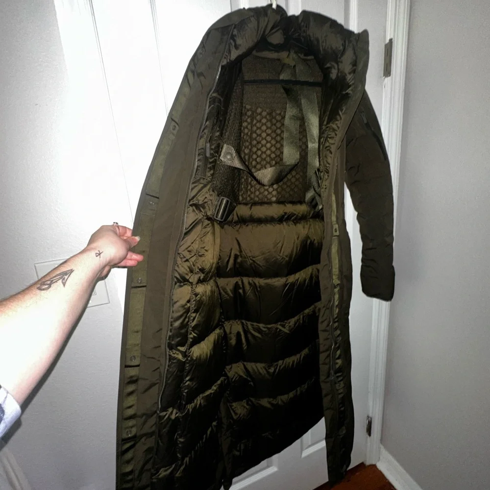 Lululemon Athletica Dark Green Winter Warrior Jacket - Picture 7 of 9